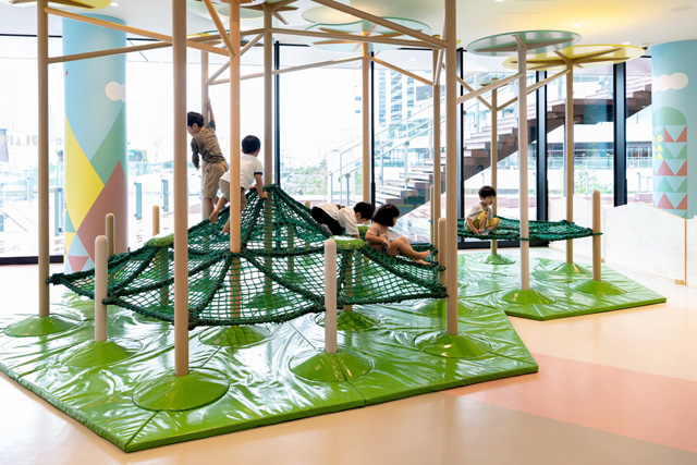 フォレストエリアのネットアスレチック/キッズパーク&カフェ CULAFUL(キュラフル)