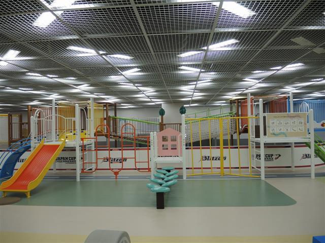 大型アスレチック遊具／ゆうあいひろば