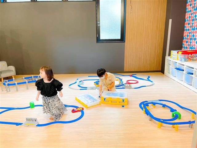 電車のおもちゃやおままごとも豊富／KIDS PLAYGROUND//NASU