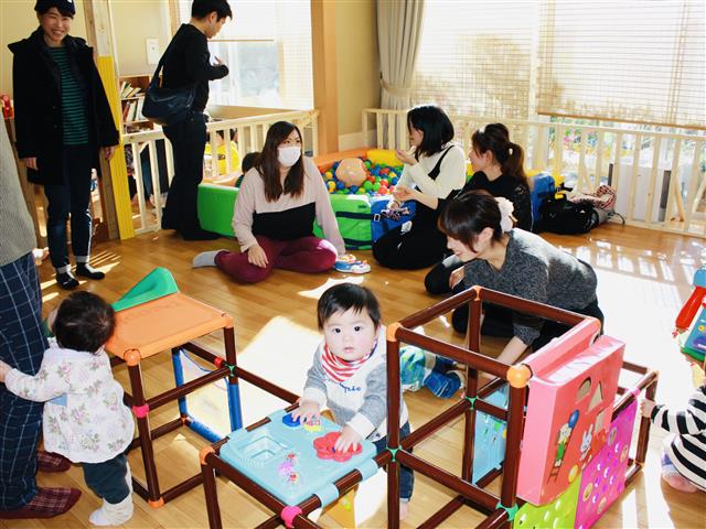 赤ちゃんひろば／だれでも広場