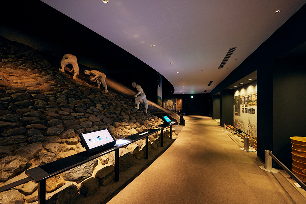 「今城塚古墳の実像」の展示/今城塚古代歴史館（大阪府/高槻市）