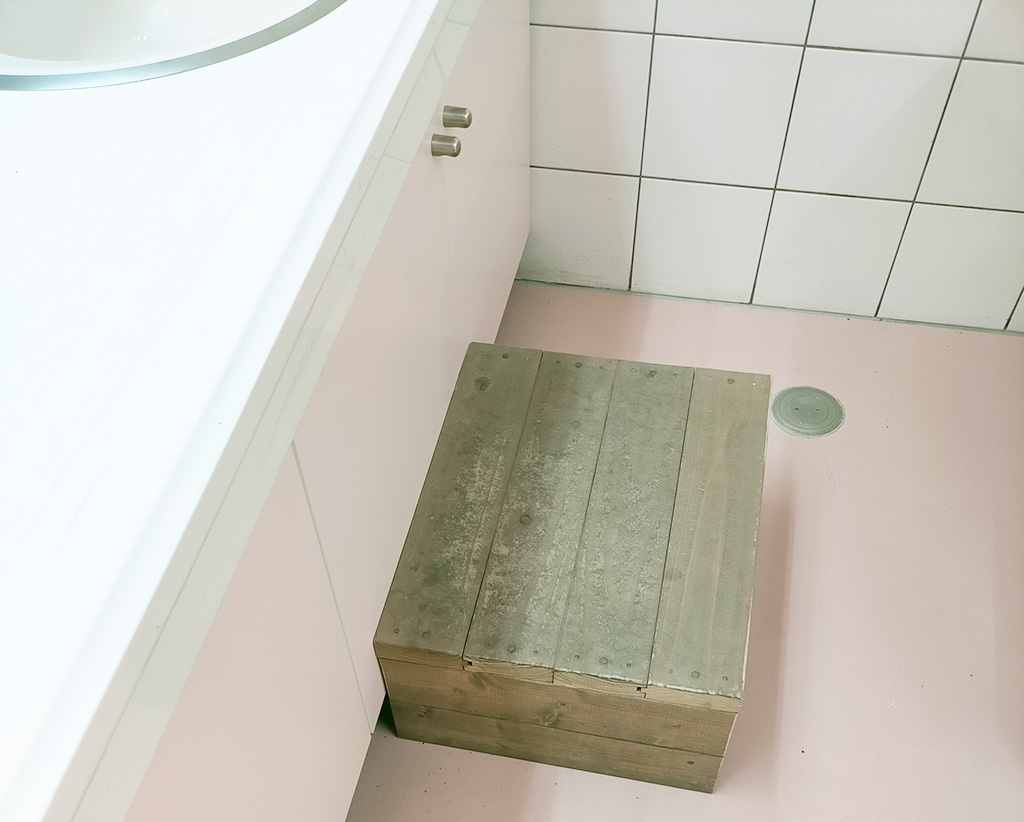 手洗い用の踏み台/高槻市自然博物館 あくあぴあ芥川（大阪府/高槻市）