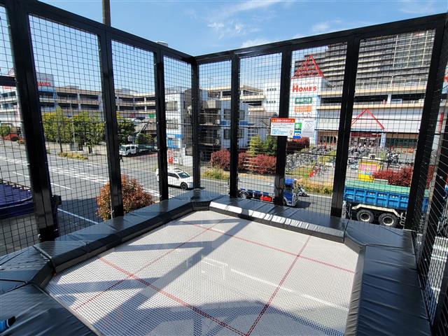 ALCJUMP川崎名物屋外トランポリン/トランポリンパークALCJUMP川崎