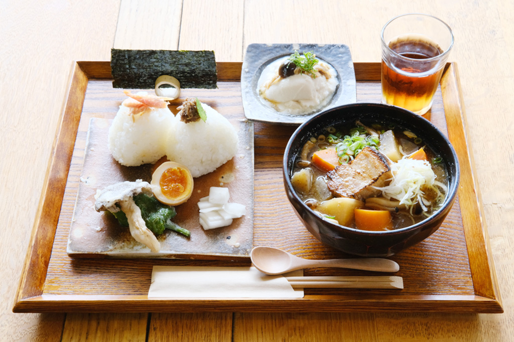 銀月舎のお肉の定食/滋賀県立陶芸の森（滋賀県/甲賀市）