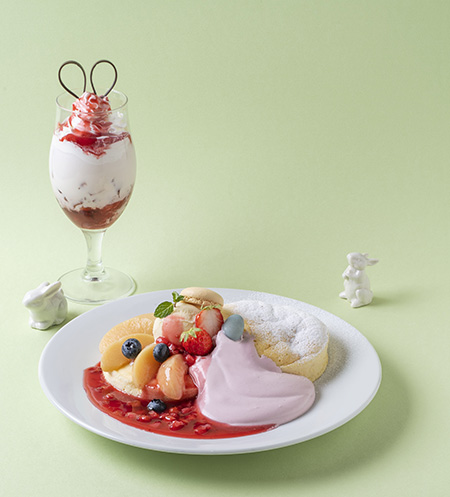 「ストロベリーミルク」「イシヤパンケーキMOMO」/白い恋人パーク（北海道/札幌市）