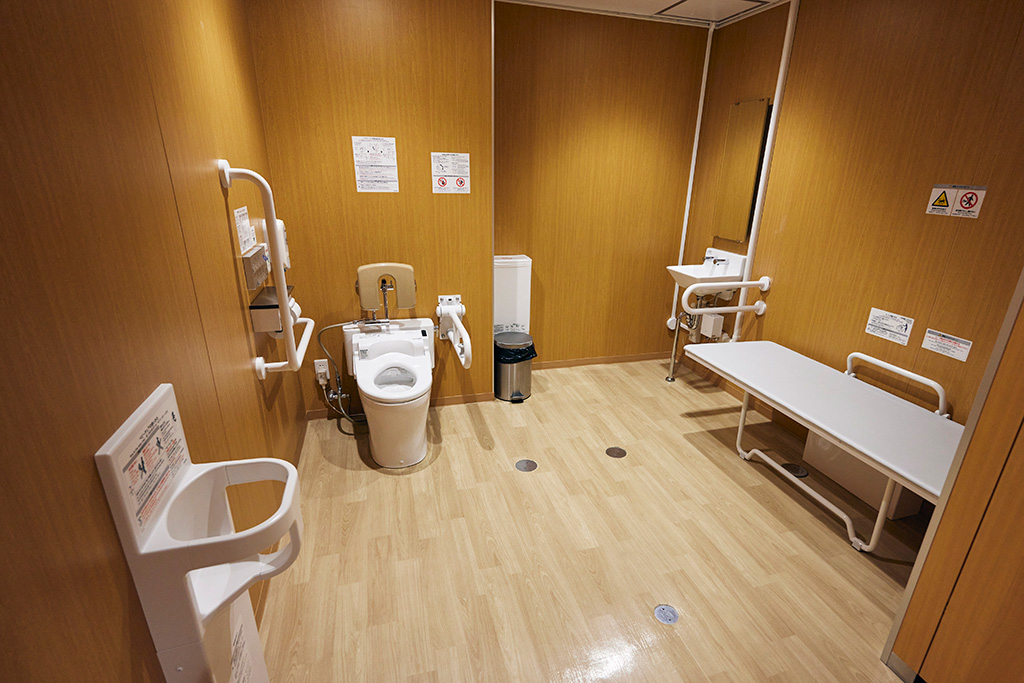 多目的トイレ/神戸海洋博物館（兵庫県/神戸市）