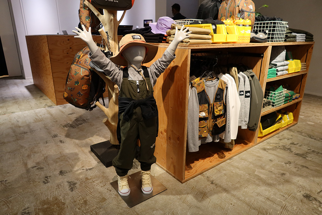 「THE NORTH FACE」店内/HAKONATURE BASE(神奈川県/箱根町)