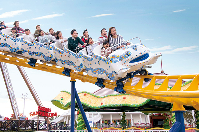 ジェットコースター「キディモンセラー」/志摩スペイン村
（三重県/志摩市）