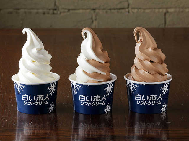 白い恋人ソフトクリーム／酒々井PA【下り】