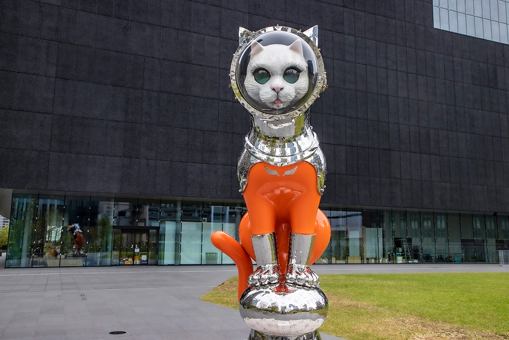 現代美術作家・ヤノベケンジ氏の「SHIP’S CAT(Muse)」/大阪中之島美術館(大阪府/大阪市)
