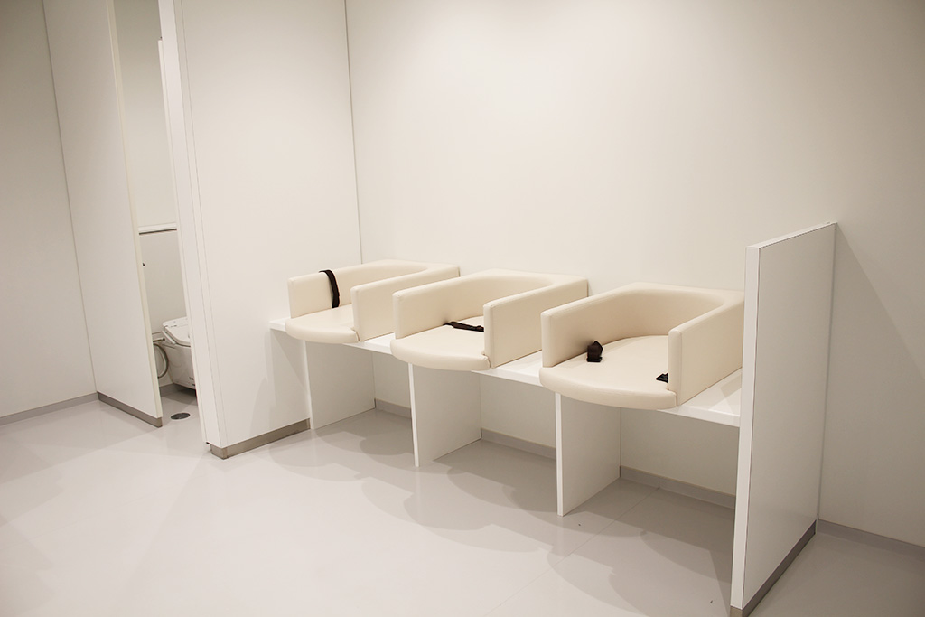 おむつ替えシート/大阪中之島美術館(大阪府/大阪市)