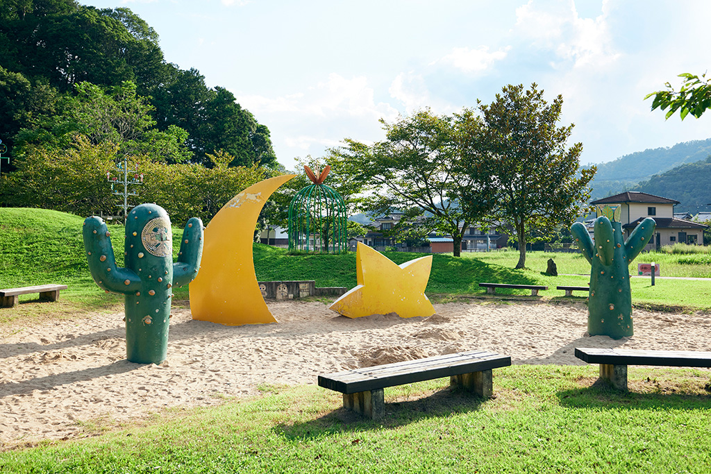 芝生広場/篠山チルドレンズミュージアム（兵庫県/丹波篠山市）