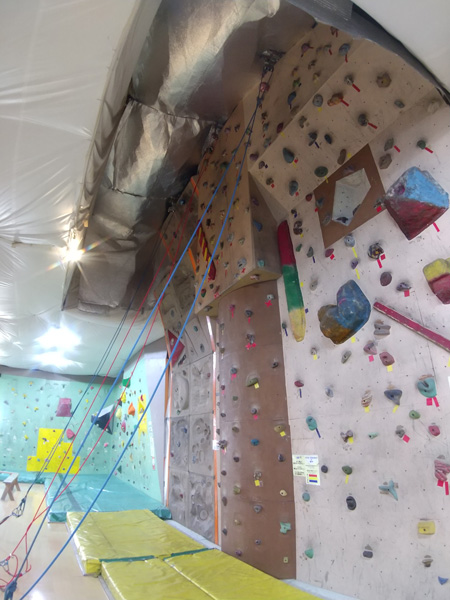 年齢制限の無いファミリーエリア/クライミングジム・ウォールストリート(群馬県前橋市)