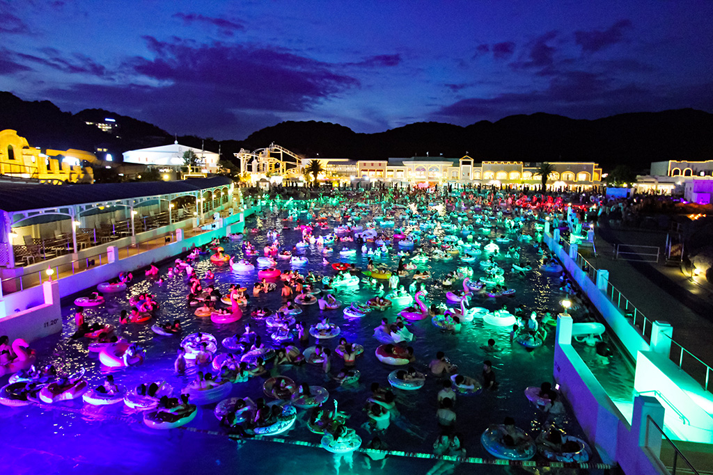 ナイトプール/ラグーナテンボス(愛知県/蒲郡市)
