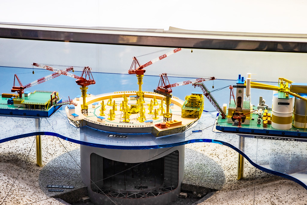 主塔建設のジオラマ/橋の科学館（兵庫県/神戸市）