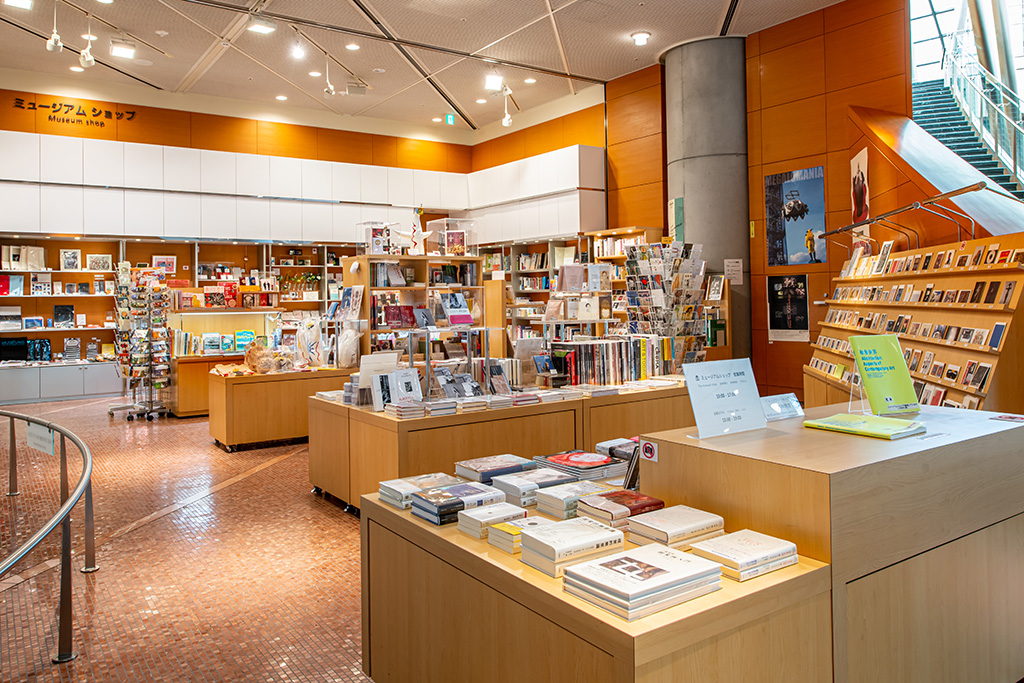 ミュージアムショップ/国立国際美術館（大阪府/ 大阪市）
