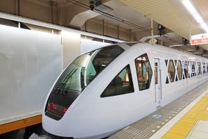 【試乗会レポ】7/15運行開始!東武鉄道新型特急「スペーシア X」料金・予約方法や座席、車内販売メニューも