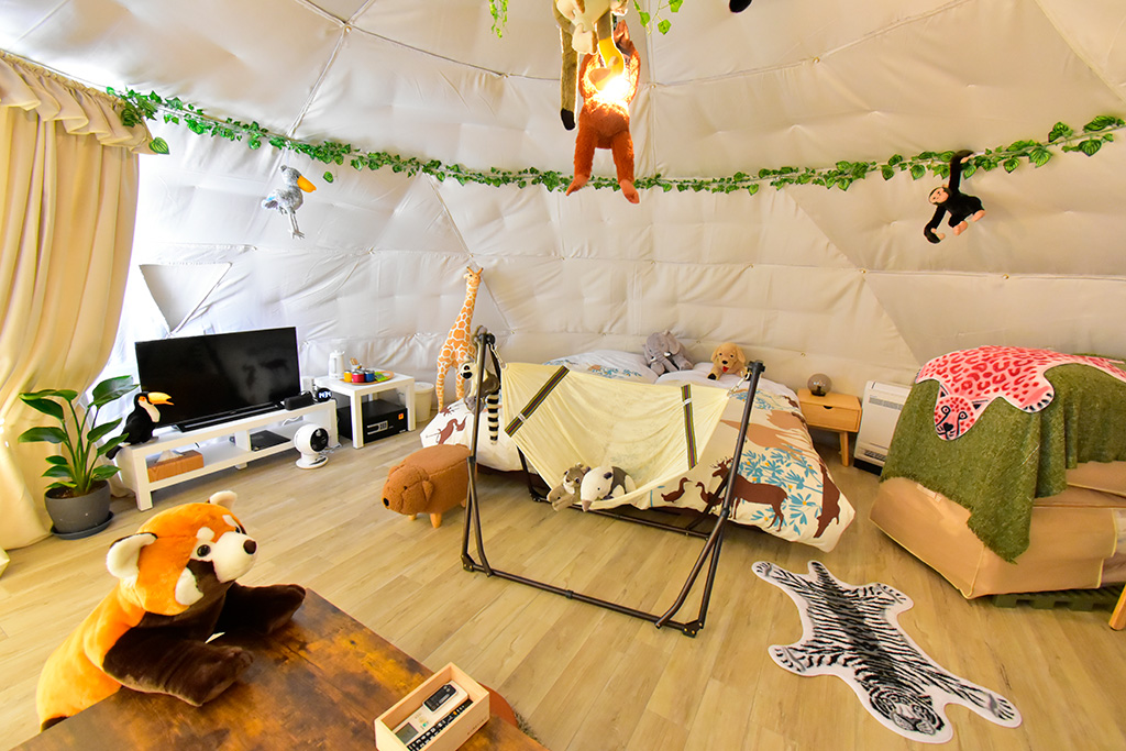 コンセプトルーム「アニマルキャンプ」/伊豆シャボテンヴィレッジ プチホテル&グランピング(静岡県/伊東市)