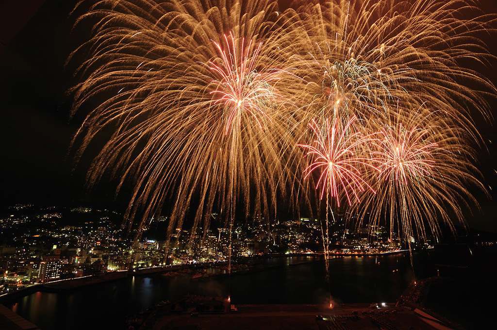 熱海海上花火大会/熱海後楽園ホテル(静岡県/熱海市)