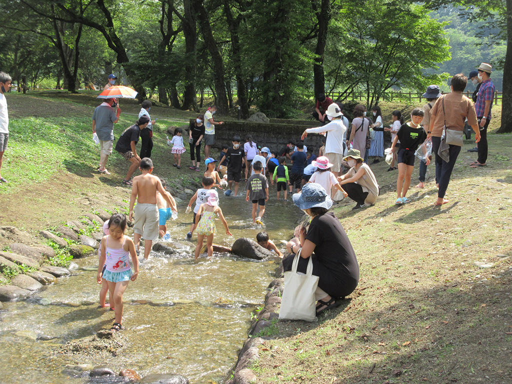 水遊び/
鳥野目河川公園オートキャンプ場（栃木県／那須塩原市）