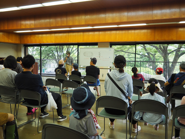 10分ほどのレクチャーからプログラムがスタート/足立区都市農業公園