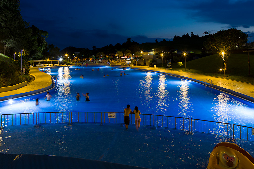 ナイトプール/つま恋ウォーターパーク（静岡県/掛川市）