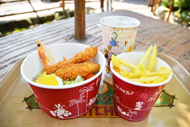 「エビとチキンテンダーの冷やし麺(ゆず塩)、はんぺん添え」/東京ディズニーランド(千葉県/舞浜市)