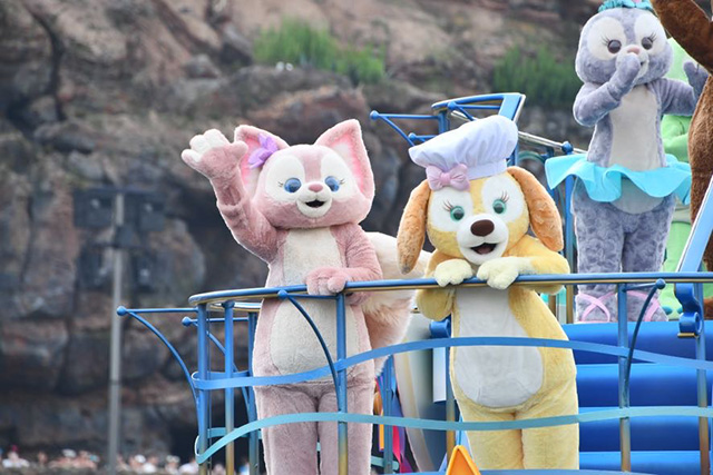 リーナ・ベル(左)クッキー・アン(右)/東京ディズニーシー(千葉県/浦安市)