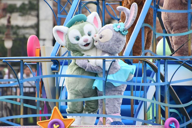 ジェラトーニ(左)ステラ・ルー(右)/東京ディズニーシー(千葉県/浦安市)