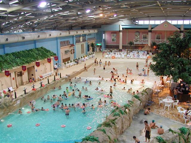 桐生市新里温水プール カリビアンビーチ（群馬県）