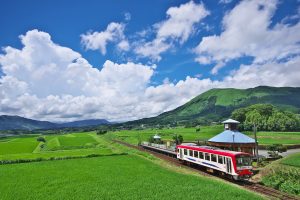 【夏休みの親子鉄旅】九州の個性的な電車に乗ろう♪オススメしたい鉄道会社5選