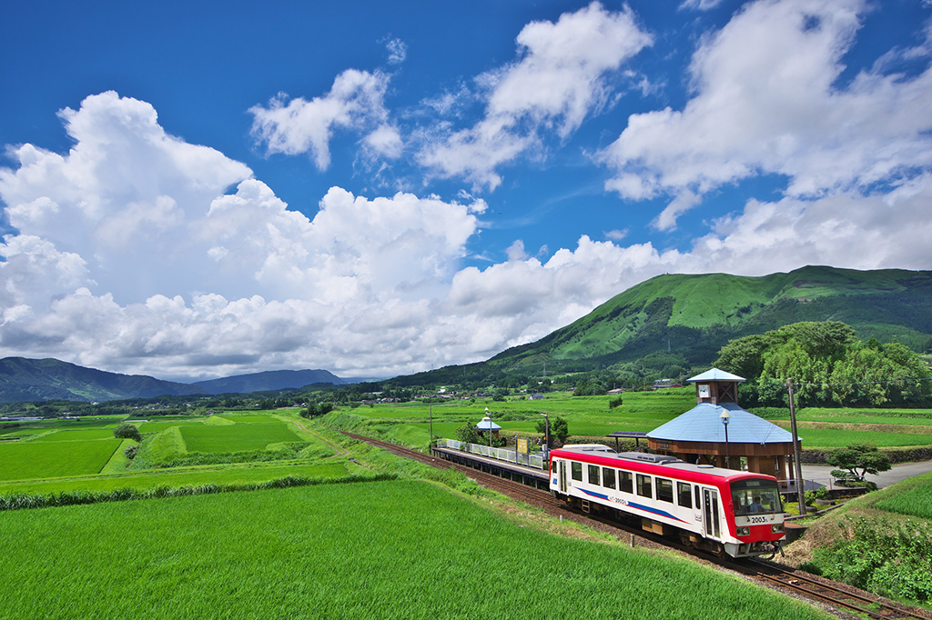 【夏休みの親子鉄旅】九州の個性的な電車に乗ろう♪オススメしたい鉄道会社5選
