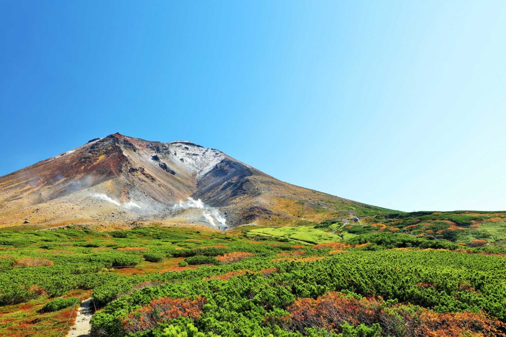 8月の祝日「山の日」2025年はいつ？由来や過ごし方は？アウトドア体験で自然に慣れ親しもう