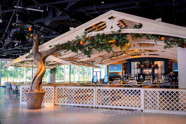 「バックロットカフェ」と「フードホール」/ワーナー ブラザース スタジオツアー東京 - メイキング・オブ・ハリー・ポッター(東京都/練馬区)