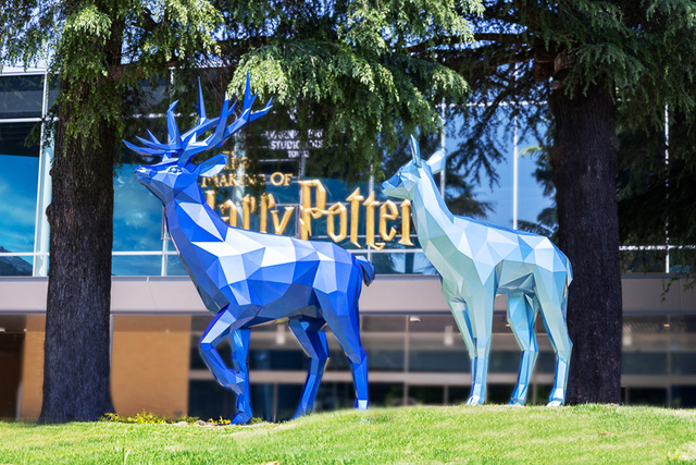 ハリーファミリーのパトローナス(守護霊)の牡鹿と牝鹿/ワーナー ブラザース スタジオツアー東京 - メイキング・オブ・ハリー・ポッター(東京都/練馬区)