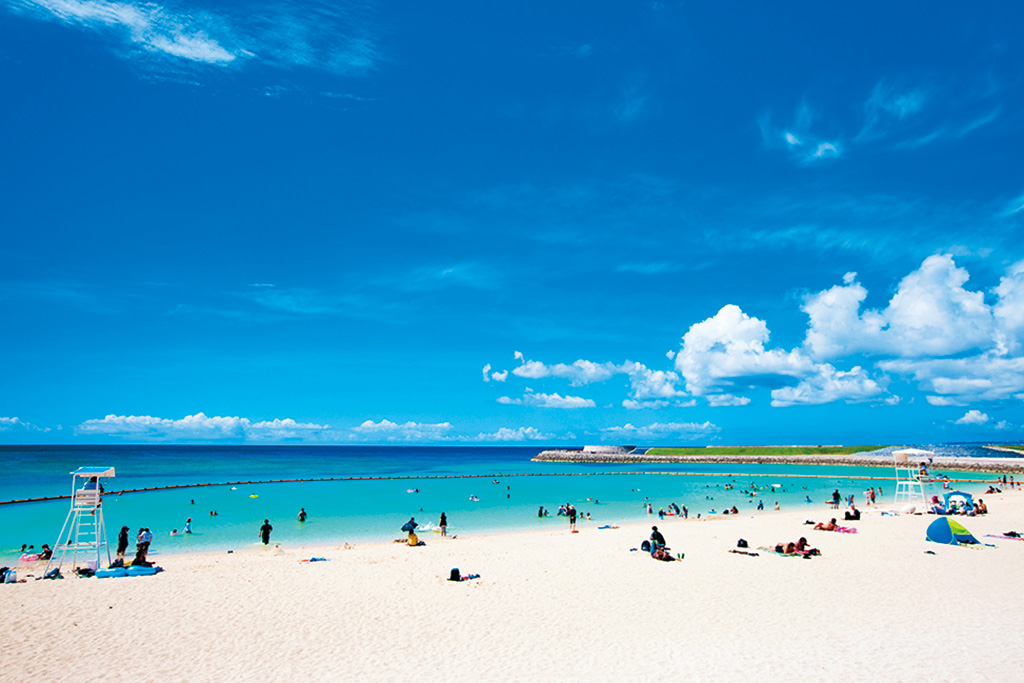 ぎのわん海浜公園トロピカルビーチ（沖縄県／宜野湾市）