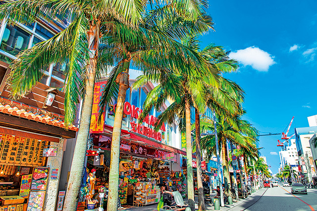 ショッピングもグルメも存分に楽しめる国際通り