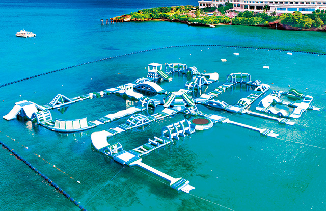 海上アスレチック/ANAインターコンチネンタル万座ビーチリゾート(沖縄県/恩納村)