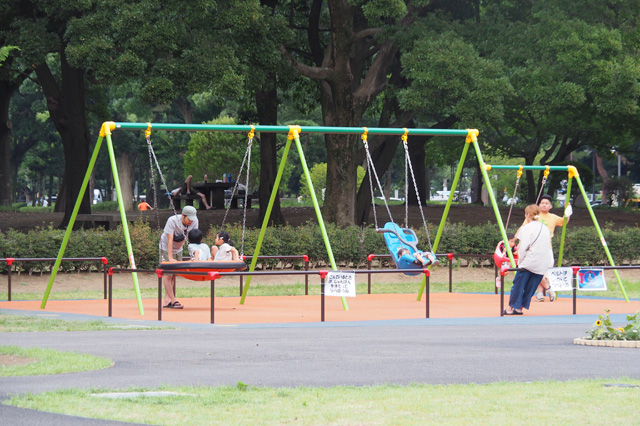 3種類のブランコ／平塚市総合公園（神奈川県／平塚市）