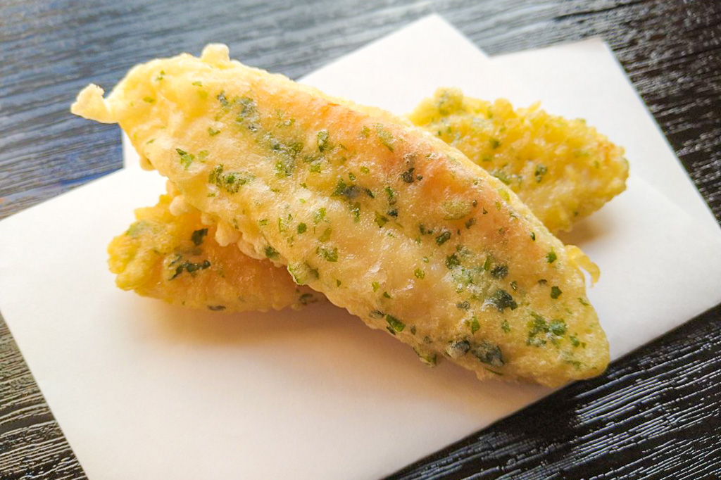 宮城県の特産品「笹かま」