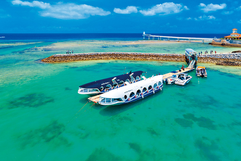 ブセナ海中公園／グラスボート（沖縄県／名護市）