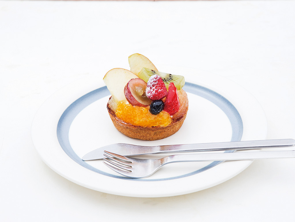 カフェ『[oHacorté]港川本店』のフルーツタルト