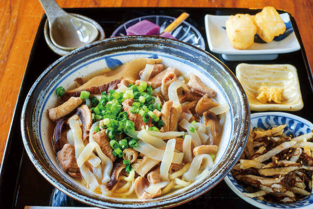 そば膳/古民家食堂てぃーらぶい（沖縄県／うるま市）