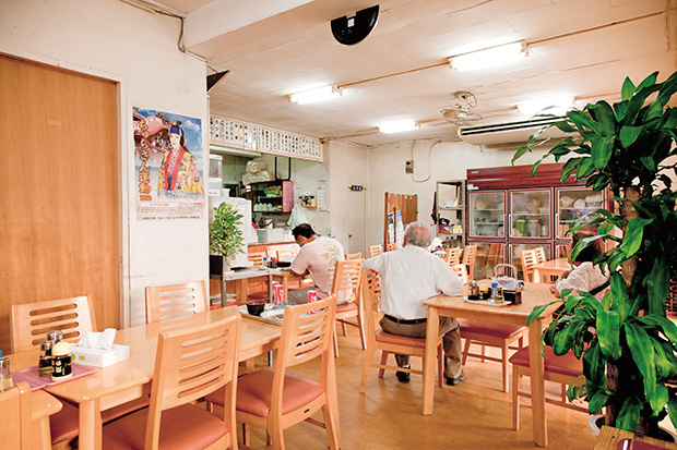 店内/海洋食堂（沖縄県／豊見城市）