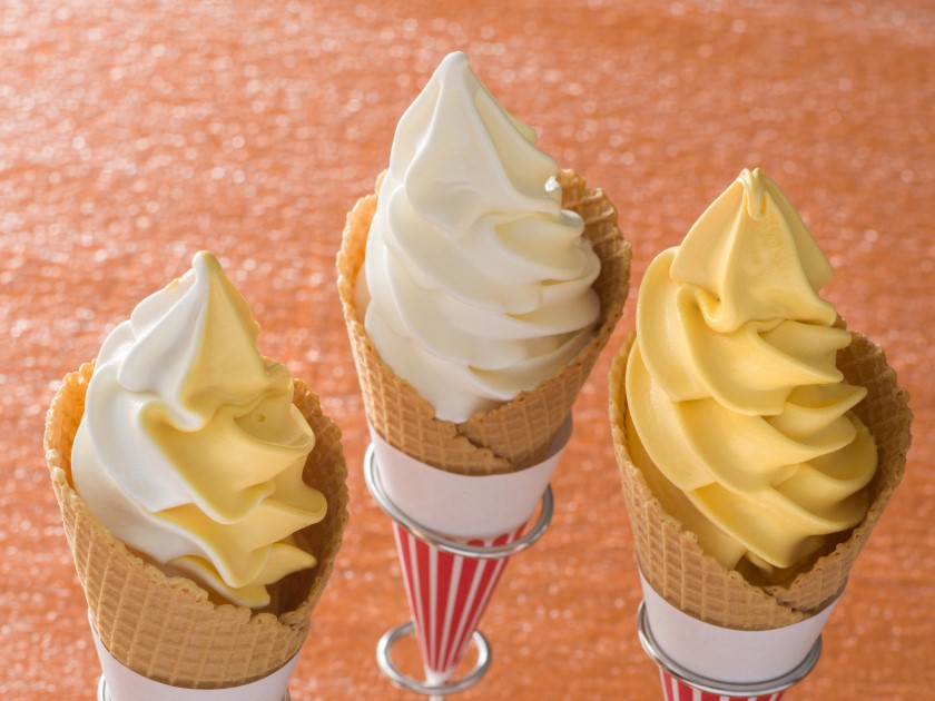 パンプキン味のソフトクリームなど/東京ディズニーランド(千葉県/舞浜市)