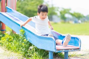 公園遊び・遊具での子どもの事故防止　ケガをしやすい遊具は？　原因や気をつけるポイント
