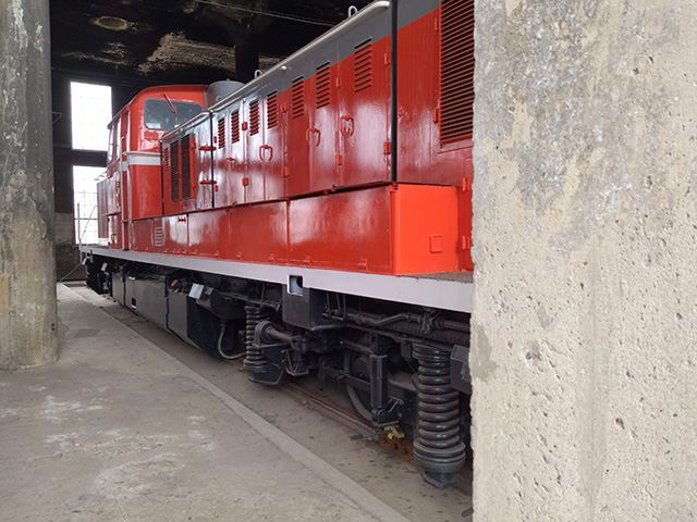 ディーゼル機関車「DE50-1」/津山まなびの鉄道館(岡山県/津山市)