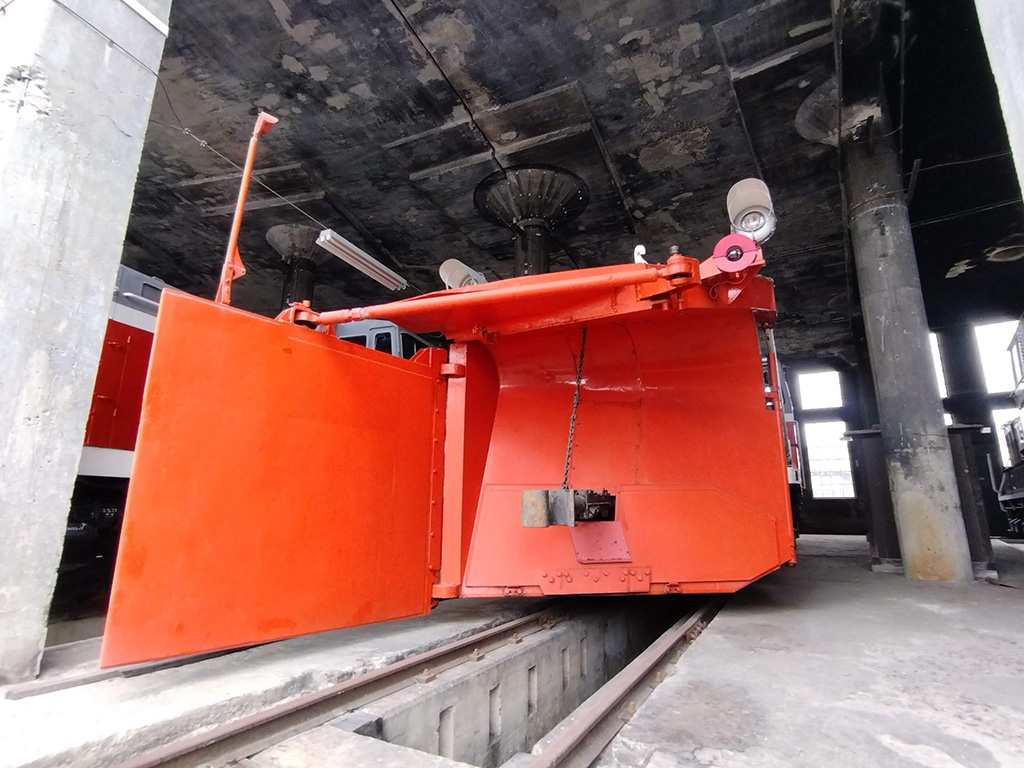 「DD15形ディーゼル機関車/津山まなびの鉄道館(岡山県/津山市)