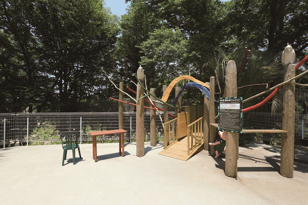 木のぬくもりを感じさせるアスレチック/湯の華冒険の森(岐阜県/可児市)