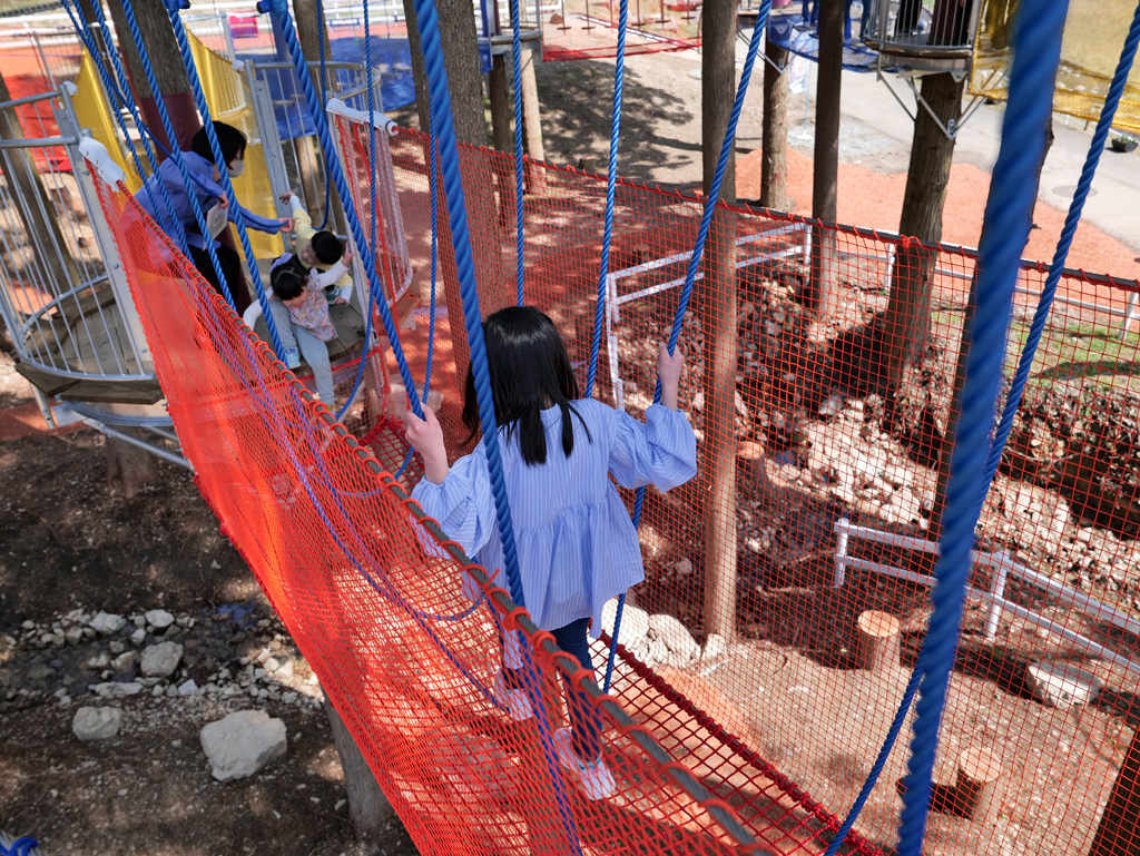 幼児も安心のネットアスレチック／神崎農村公園ヨーデルの森（兵庫県／神崎郡神河町）